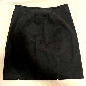 Black straight short skirt